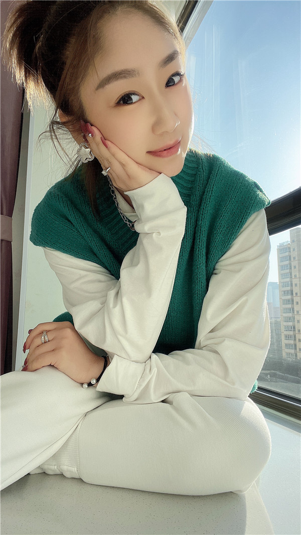 202210081665199073635235.jpg 陈璐1.jpg